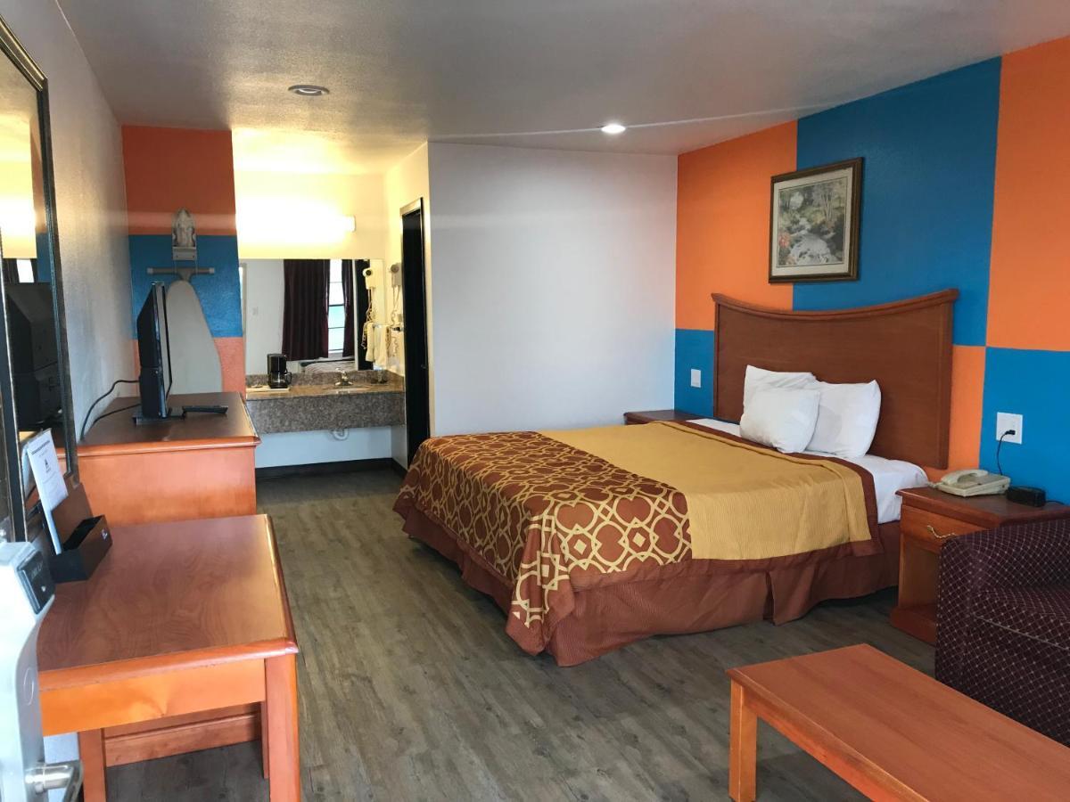 Americas Best Value Inn Bowie Екстер'єр фото